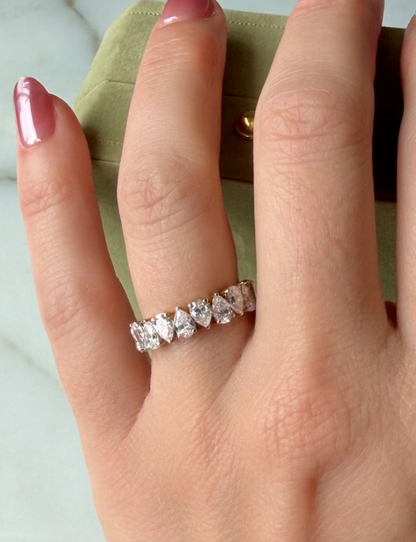 The Everdrop Pear Eternity Band